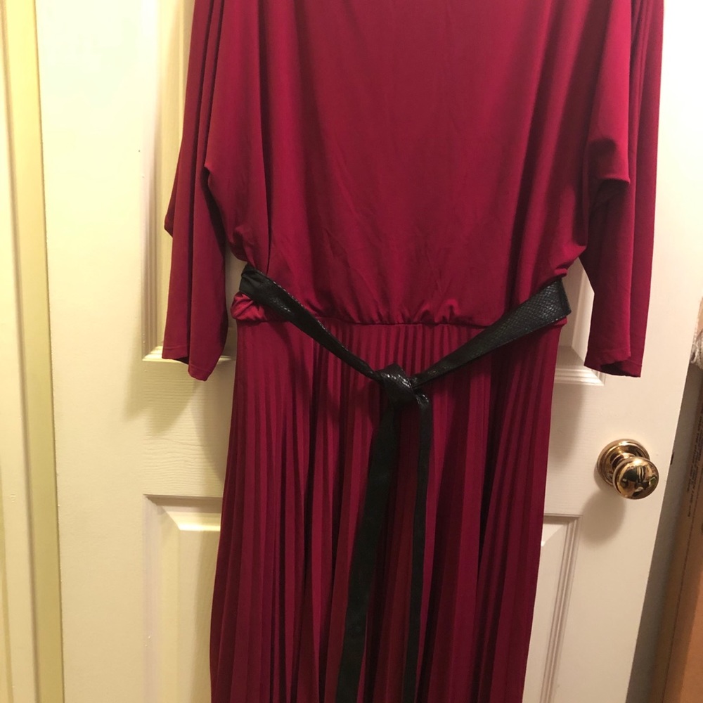 White House Black Market dress size 16